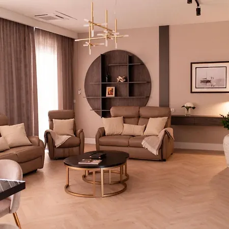 Amber Sun Towers 11th Floor Apartment *